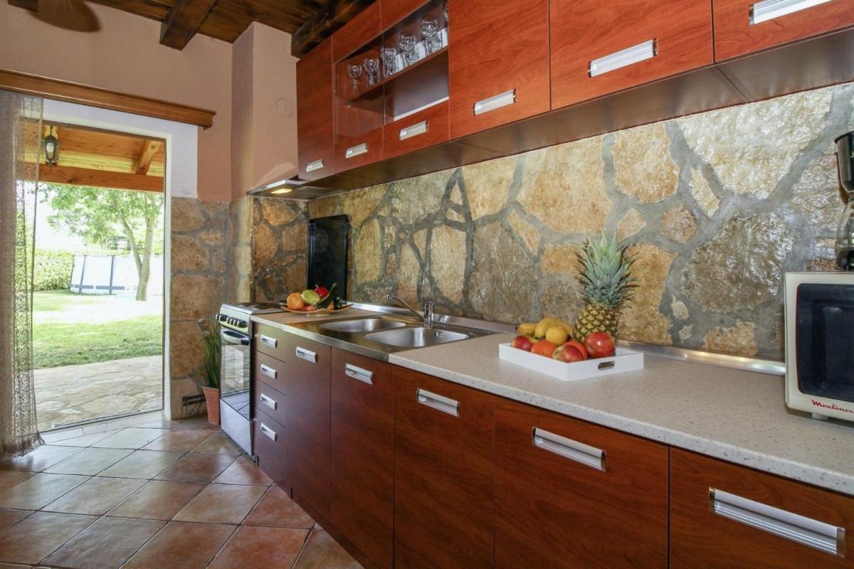 Dea In Kmeti Villa Zminj ภายนอก รูปภาพ